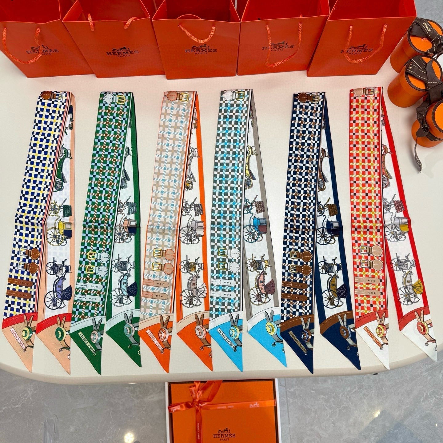 HERMES 25S SCARF 90 IN SILK 854953