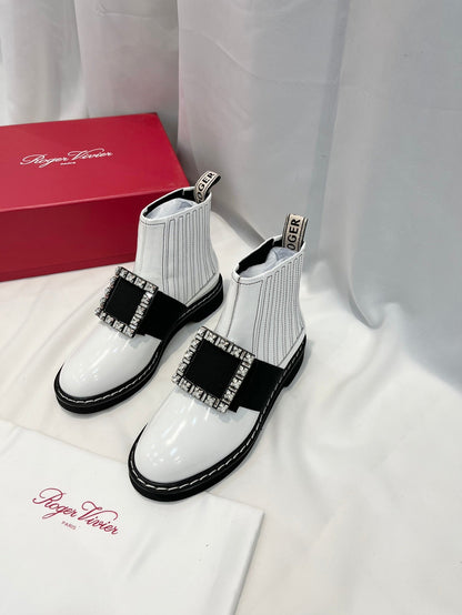 VIV' RANGERS CHELSEA BOOTIES IN WHITE CALFSKIN CRYSTAL BUCKLE