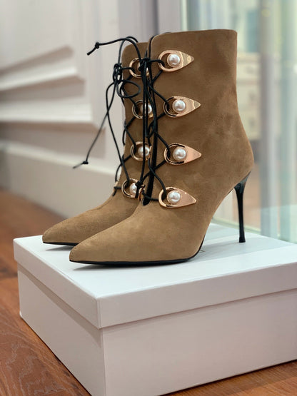 BALMAIN 26S BOOT 95 MM IN LIGHT BROWN SUEDE PEARL BUTTON