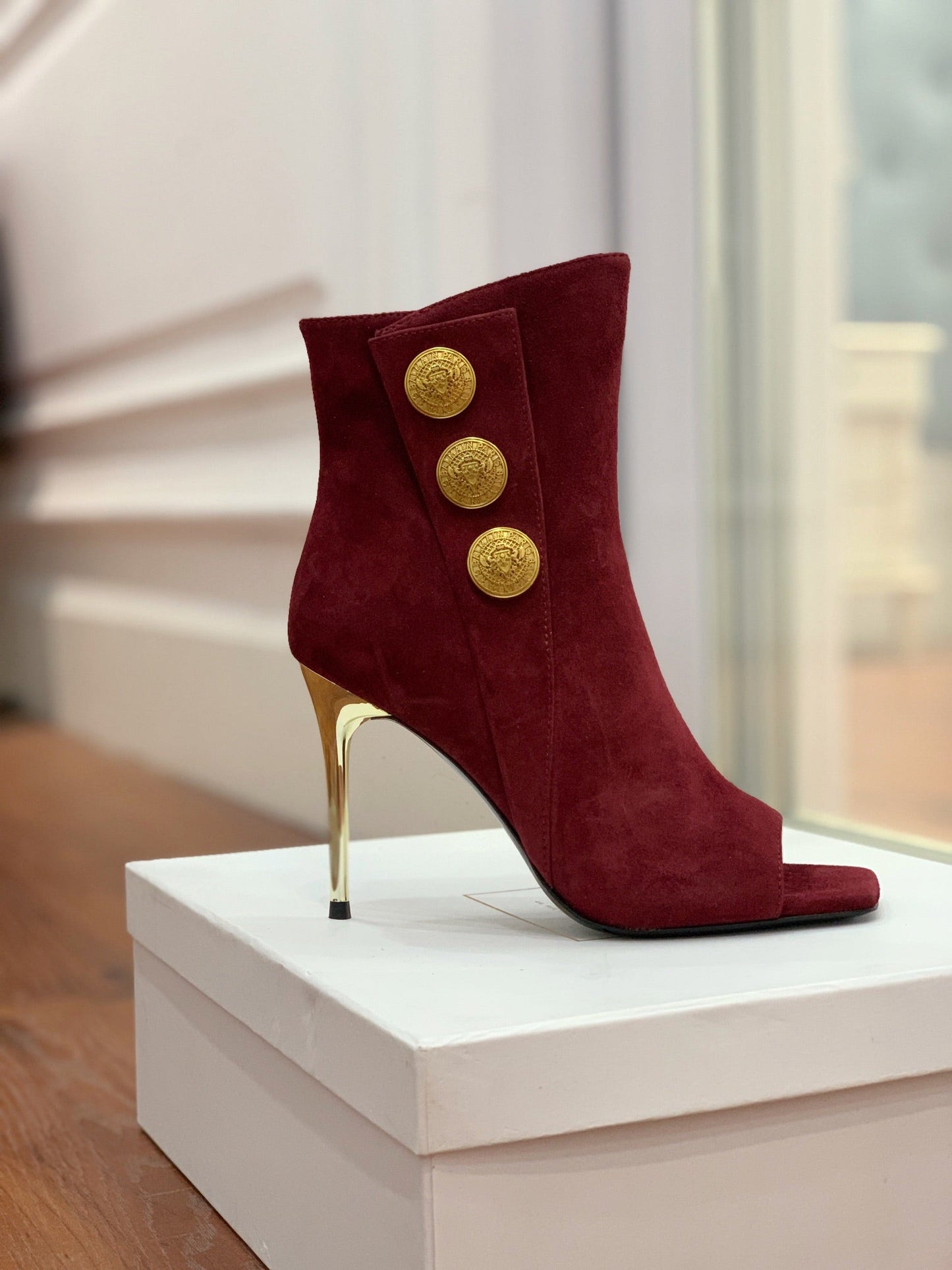 BALMAIN 26S OPEN-TOE BOOTS 95 MM IN DARK RED SUEDE