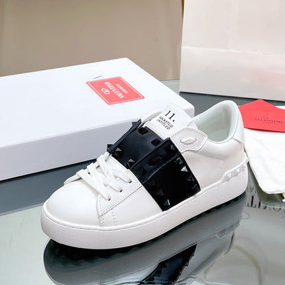 VALENTINO 25S GARAVANI ROCKSTUD UNTITLED STUDDED SNEAKERS IN WHITE MIX BLACK LAMBSKIN