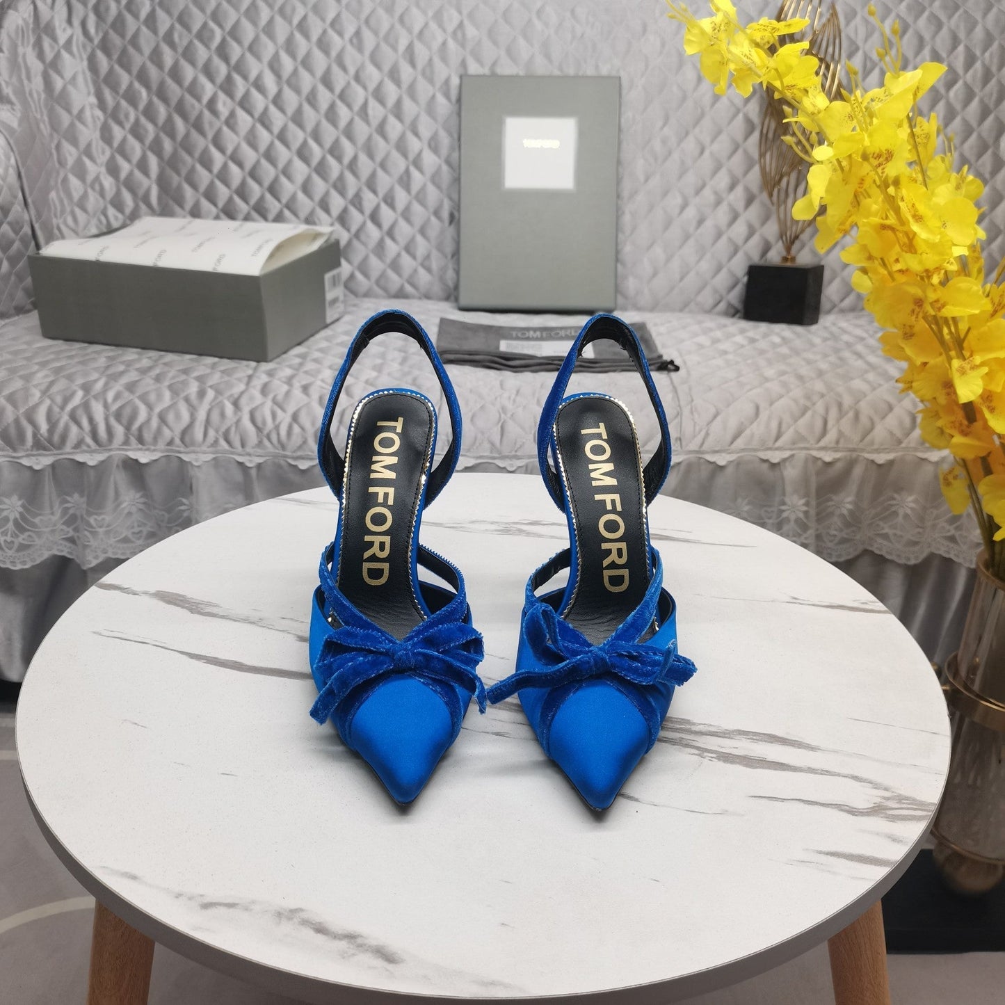 SLINGBACK PUMPS 10 CM IN COBALT BLUE SILK AND SUEDE