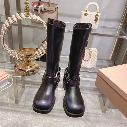 THICK-SOLED BUCKLE BOOTS IN BLACK CALFSKIN