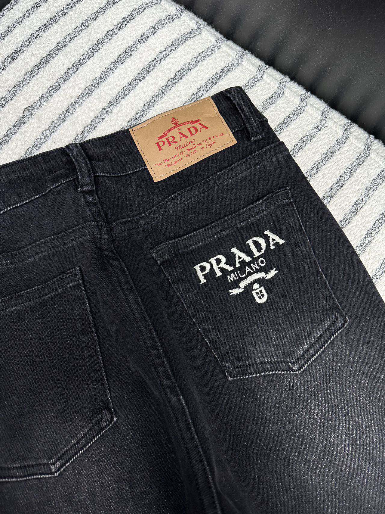PRADA 25S FLARED JEANS 617