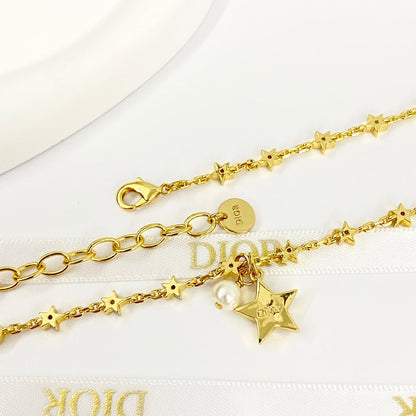 CD 26S STAR CHAIN PEARL PENDANT NECKLACE IN GOLD TONE METAL 631051