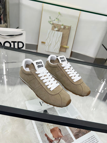 MIUMIU 26S SNEAKERS IN LIGHT BROWN SUEDE