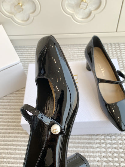 PEARL JOLIE MARY JANE PUMPS IN BLACK CALFSKIN