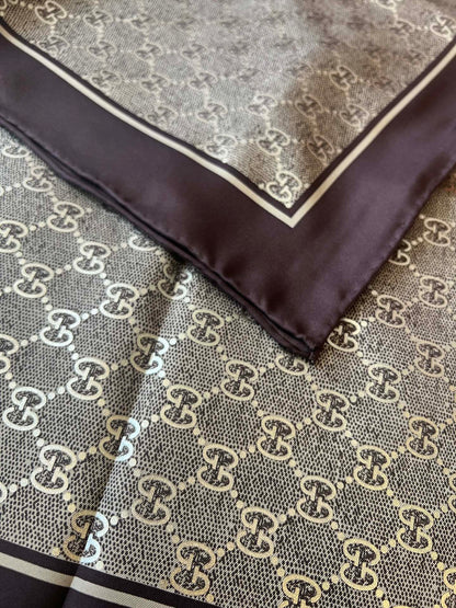 GUCCI 25S SCARF 90 IN SILK 697666
