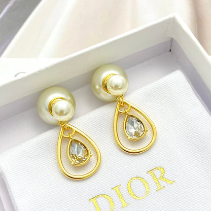 CD 26S PEARL TEARDROP CRYSTAL DOUBLE STUD EARRINGS IN GOLD METAL 631769