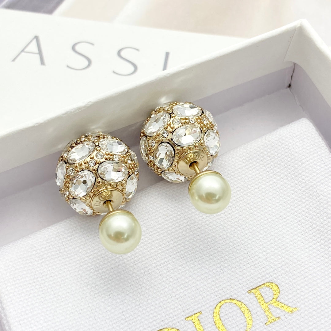 CD 26S DOUBLE PEARL CRYSTAL PAVE SPHERE STUD EARRINGS IN GOLD METAL 631773