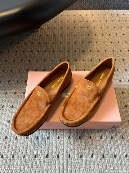 MIUMIU 26S LOAFERS IN CARAMEL BROWN SUEDE