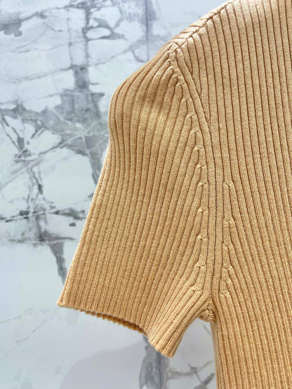 MIUMIU SHORT-SLEEVE KNIT TOP STYLE 263
