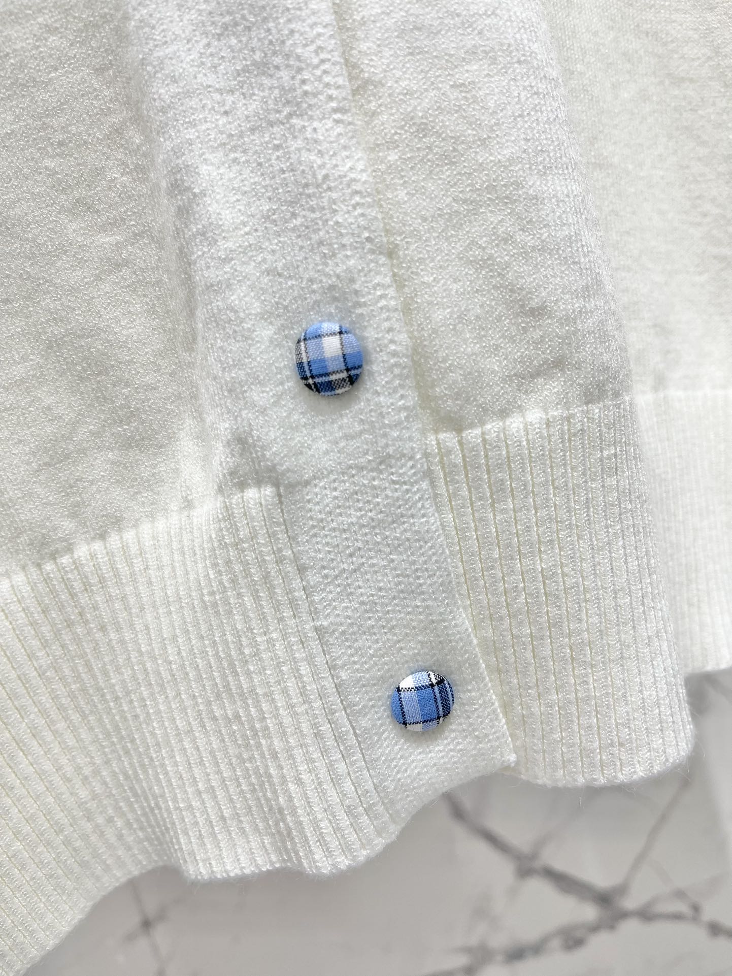 MIUMIU CARDIGAN STYLE 262