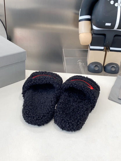 BALENCIAGA 25S FLAT SLIPPERS IN BLACK MIX RED WOOL