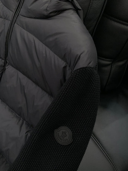 MONCLER 25S DOWN HOODED JACKET 261