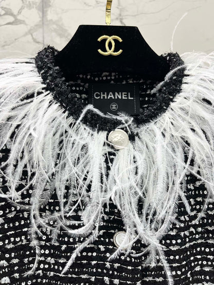 CHANEL 26S FASHION JACKET 773