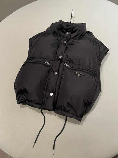 PRADA 25S SHORT DOWN JACKET 243