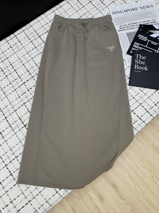 PRADA 26S MIDI SKIRT 606