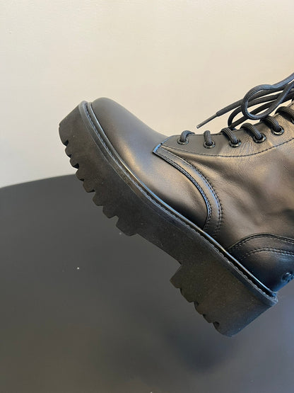 CELINE 26S MARGARET COMBAT BOOT 45 MM IN BLACK CALFSKIN