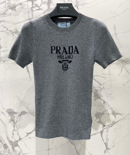 PRADA 26S SHORT-SLEEVE T-SHIRT 690