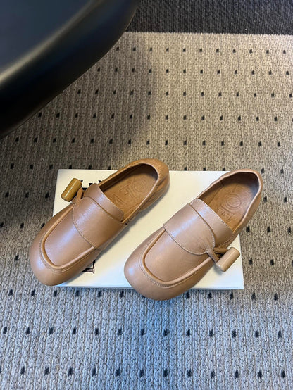 LOEWE 26S TOGGLE LOAFER 20MM IN NUDE BROWN SHINY CALFSKIN