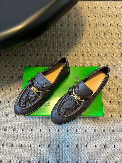 BOTTEGA VENETA 26S LOAFERS IN CHOCOLATE BROWN LAMBSKIN WITH GOLD HARDWARE