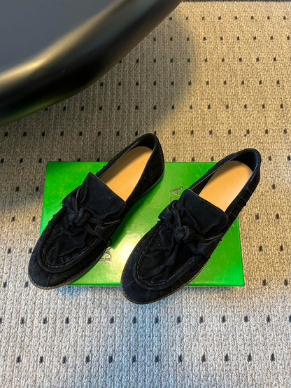 BOTTEGA VENETA 26S LOAFERS IN BLACK SUEDE