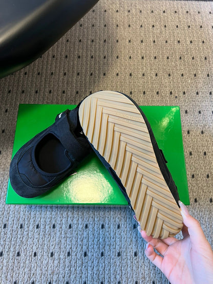 BOTTEGA VENETA 26S MARY JANE SNEAKER IN BLACK SUEDE AND FABRIC