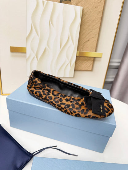 PRADA 26S BALLERINA FLATS IN BROWN LEOPARD PRINT PONY HAIR WITH BOW