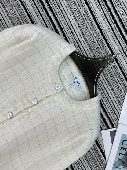 CHANEL 26S CARDIGAN 940