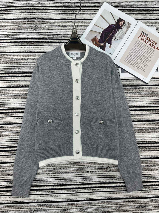 CHANEL 26S CARDIGAN 945