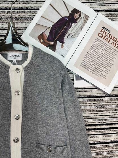 CHANEL 26S CARDIGAN 945