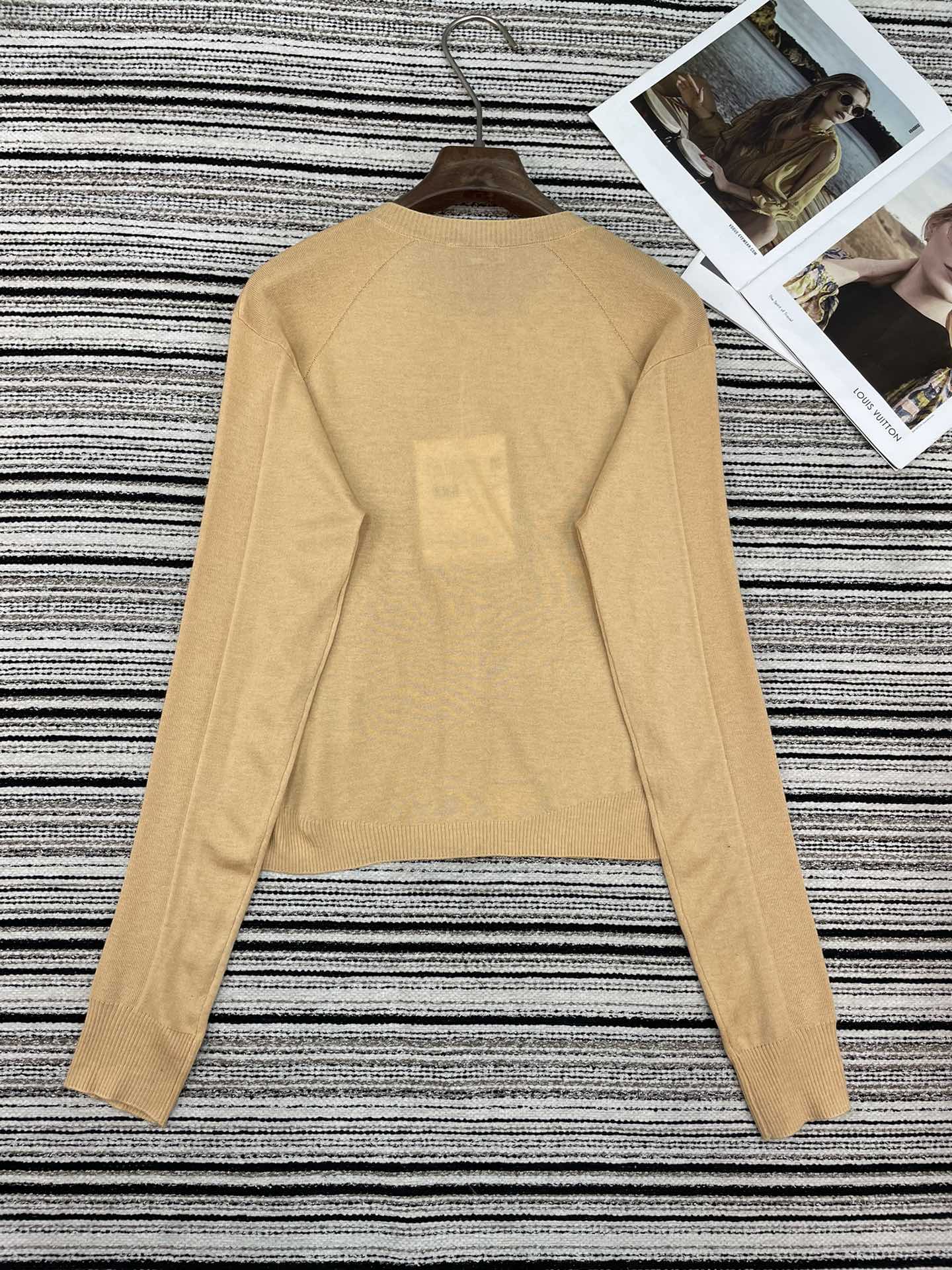 CHANEL 26S CARDIGAN 897