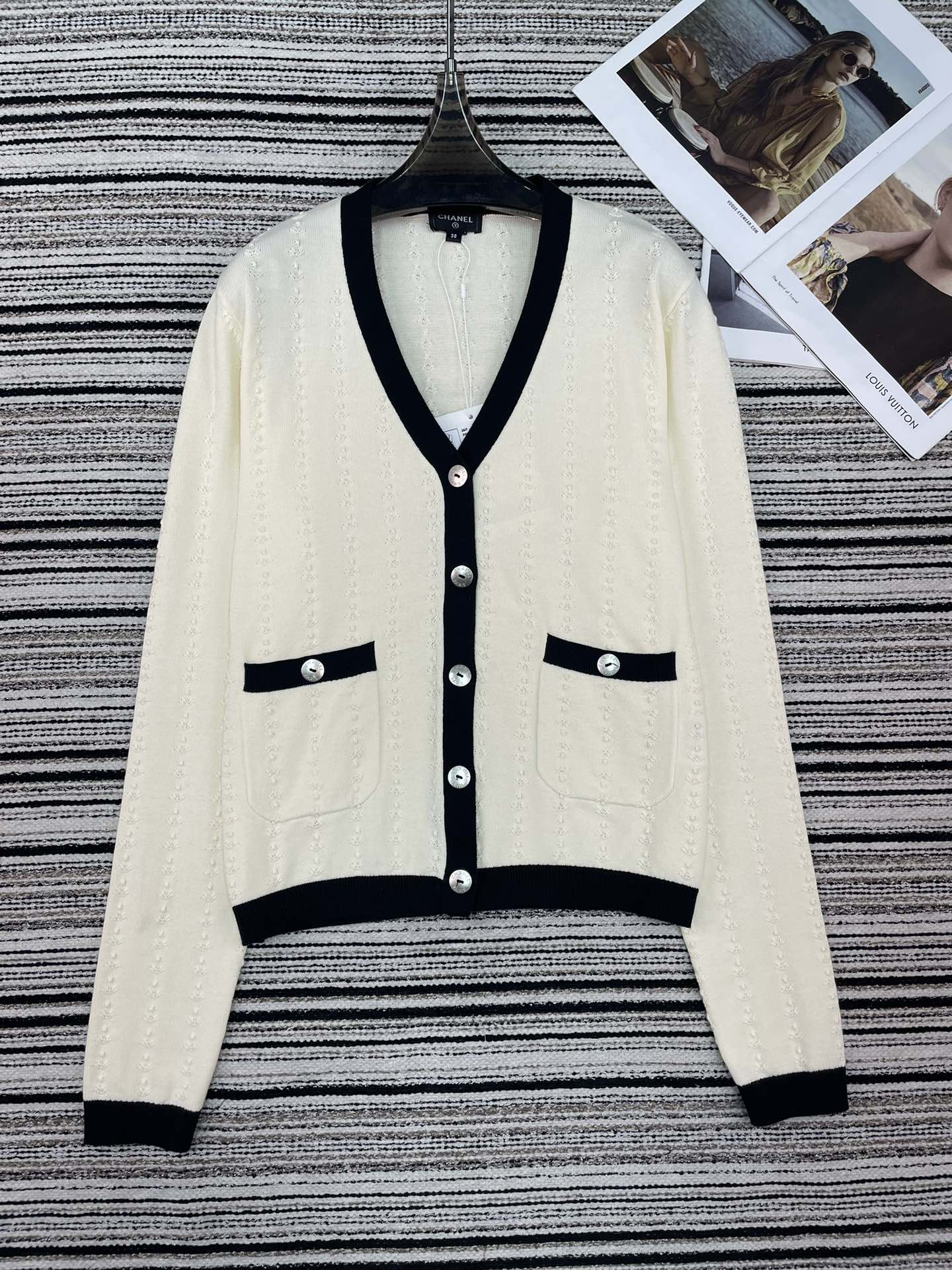 CHANEL 26S CARDIGAN 911
