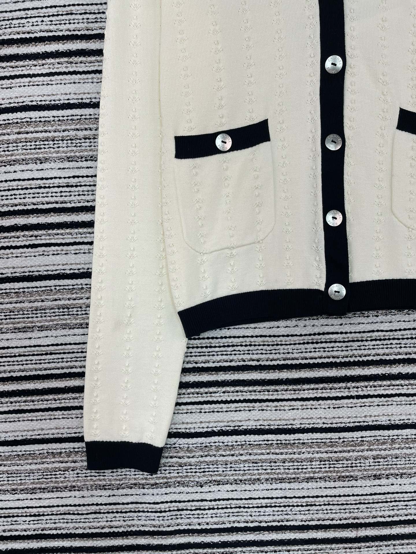 CHANEL 26S CARDIGAN 911