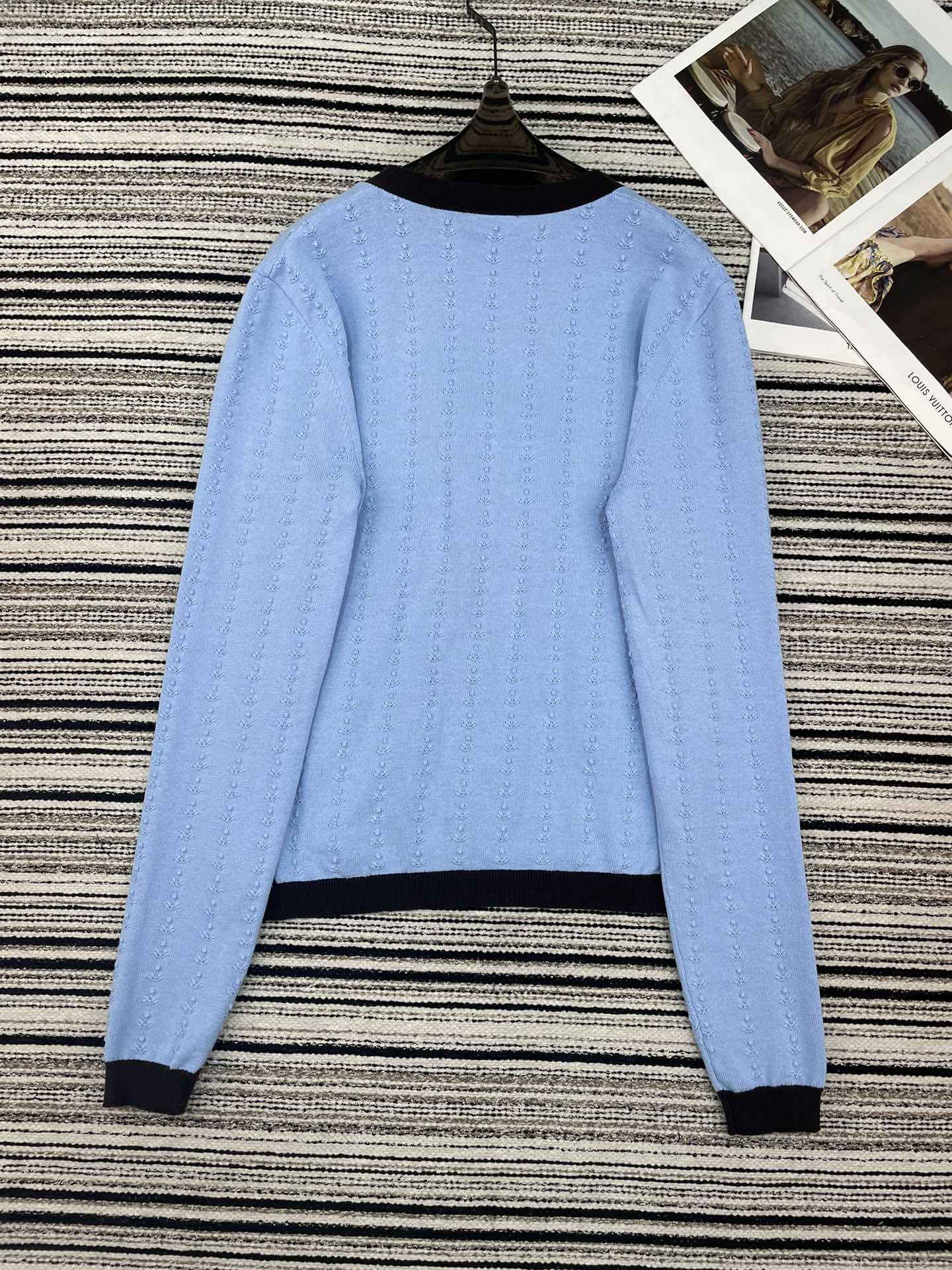 CHANEL 26S CARDIGAN 910