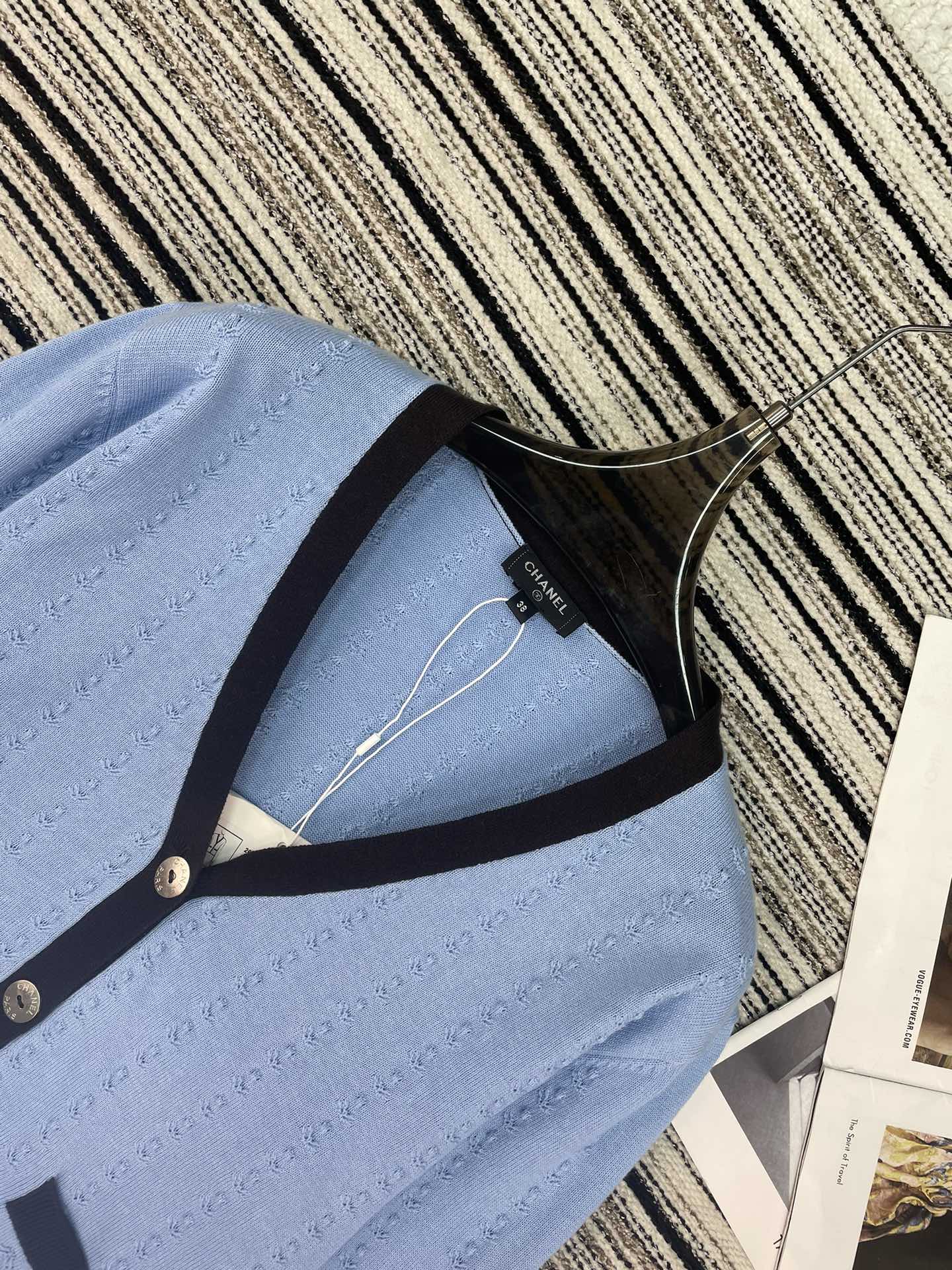 CHANEL 26S CARDIGAN 910