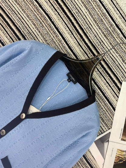 CHANEL 26S CARDIGAN 910