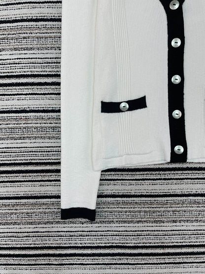 CHANEL 26S CARDIGAN 909