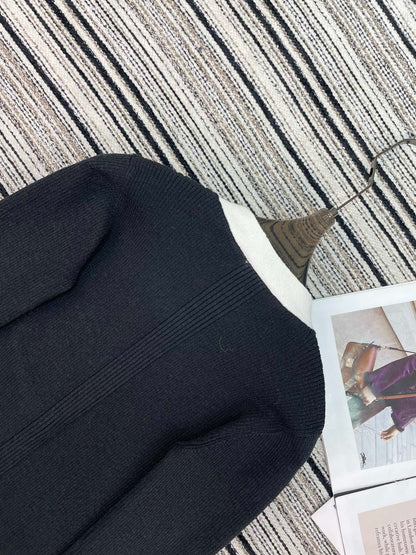 CHANEL 26S CARDIGAN 908