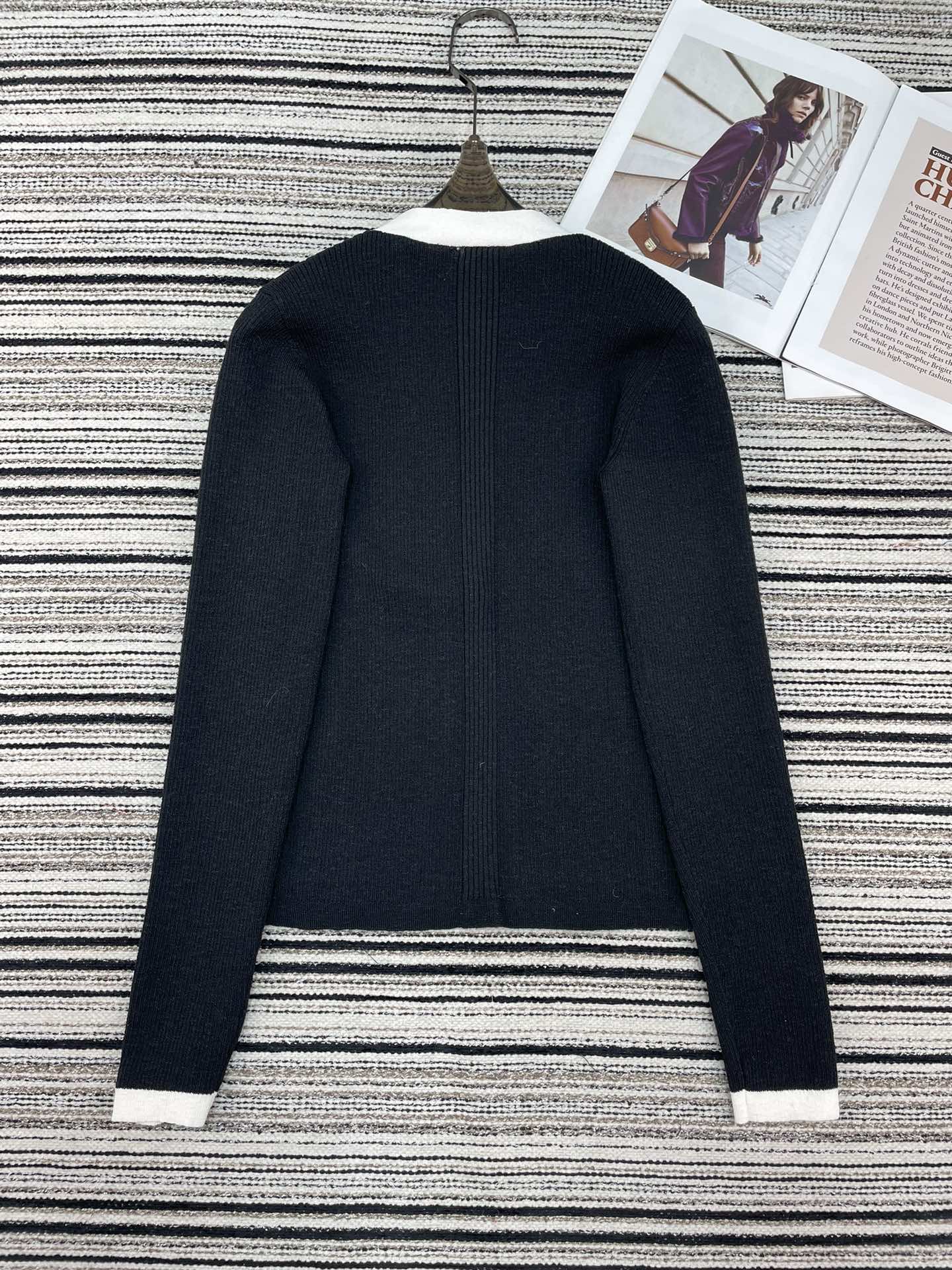 CHANEL 26S CARDIGAN 908