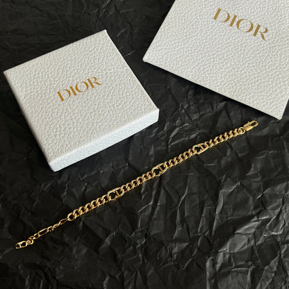 CD 26S LOGO LINK CHAIN BRACELET IN GOLD METAL 633146