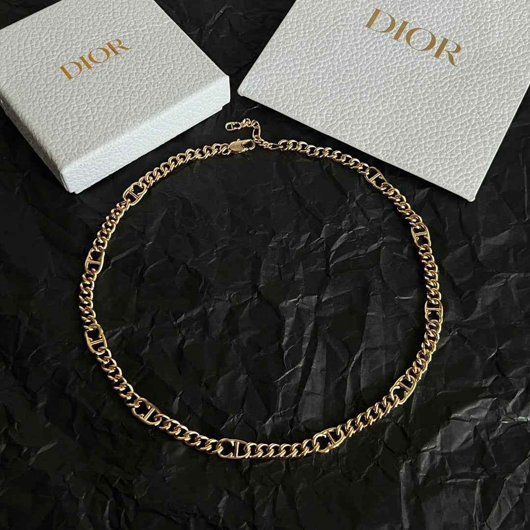 CD 26S LOGO LINK CHAIN NECKLACE IN GOLD METAL 633149