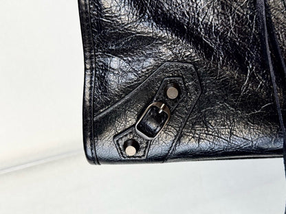 MEDIUM 39 LE CITY BAG IN BLACK LEATHER