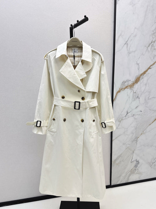 BURBERRY LONG COAT IN WHITE
