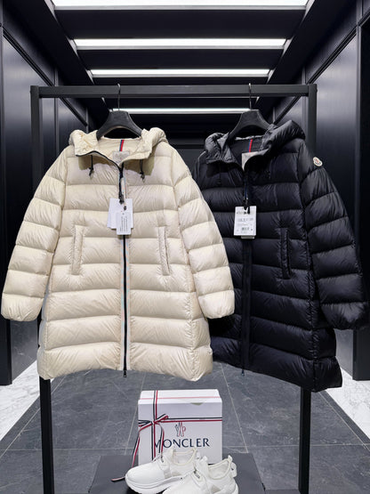 MONCLER LONG COAT 223257