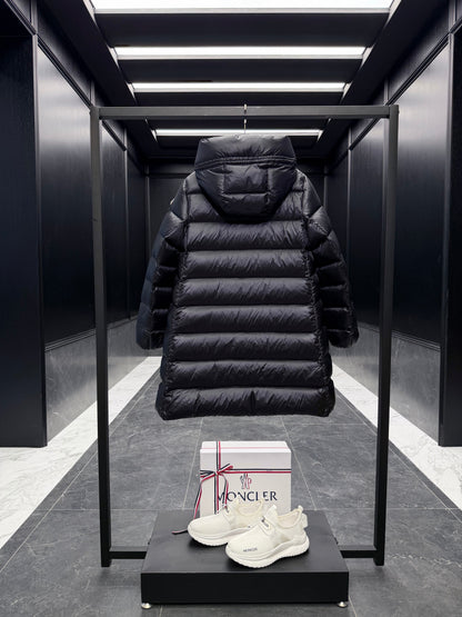 MONCLER LONG COAT 223257