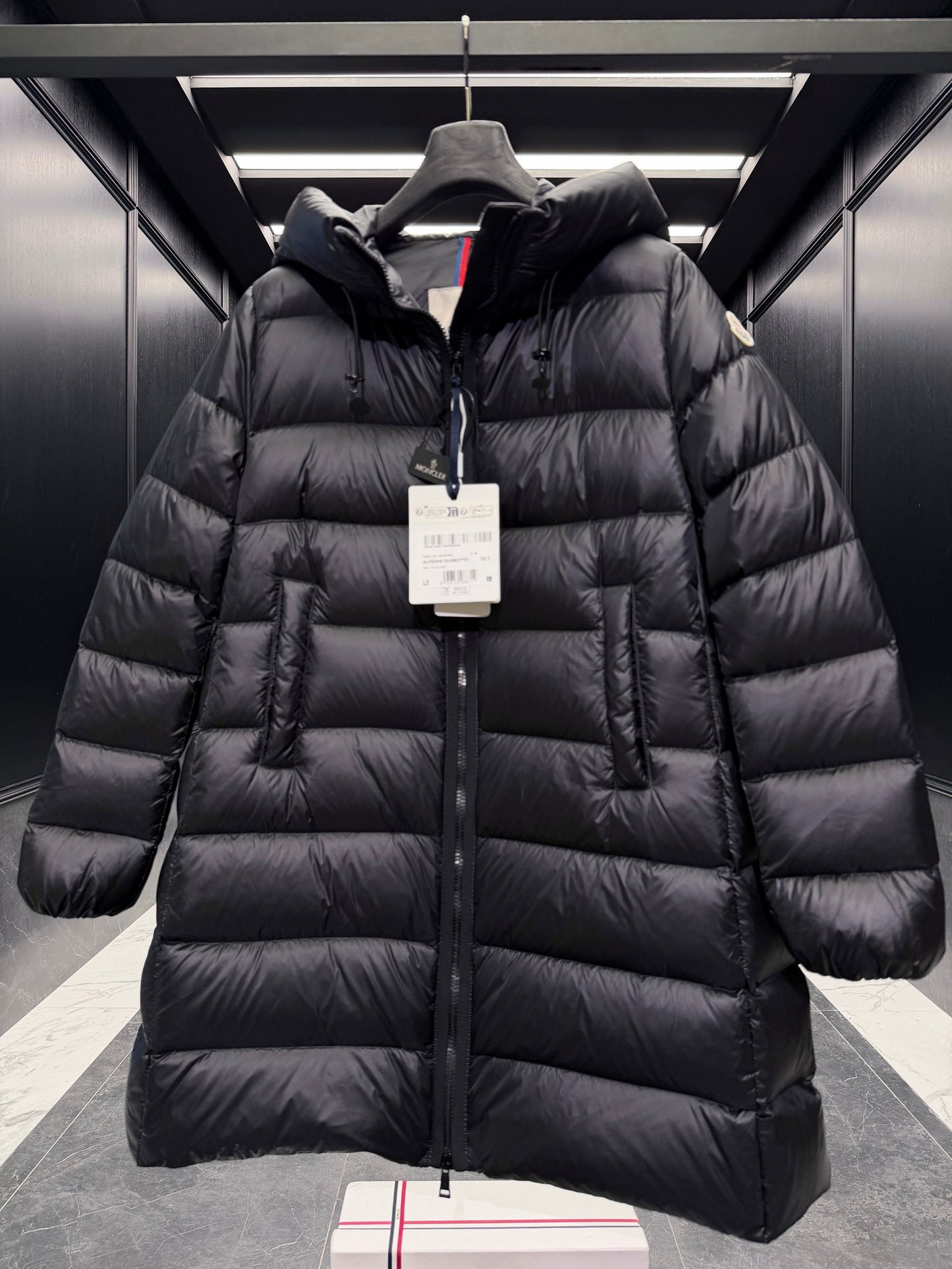 MONCLER LONG COAT 223257