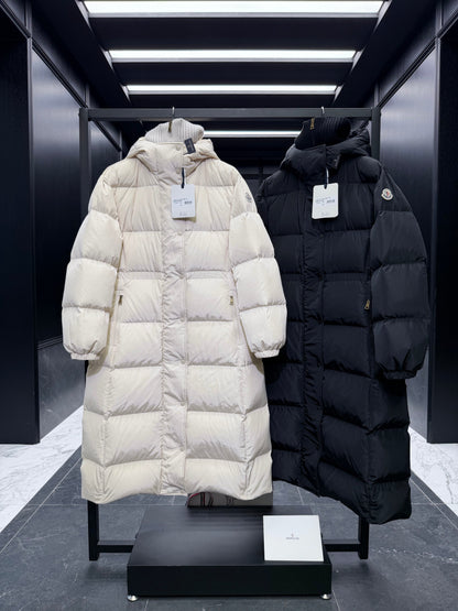 MONCLER LONG COAT 223256