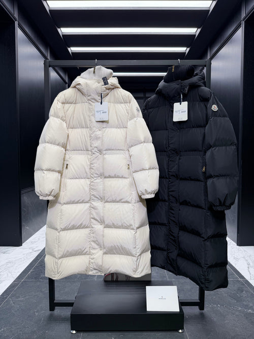 MONCLER LONG COAT 223256